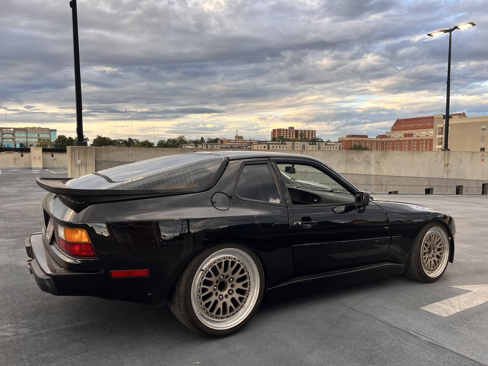 Lifted Porsche 944