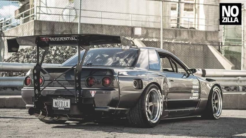 Nissan Skyline R32 Custom